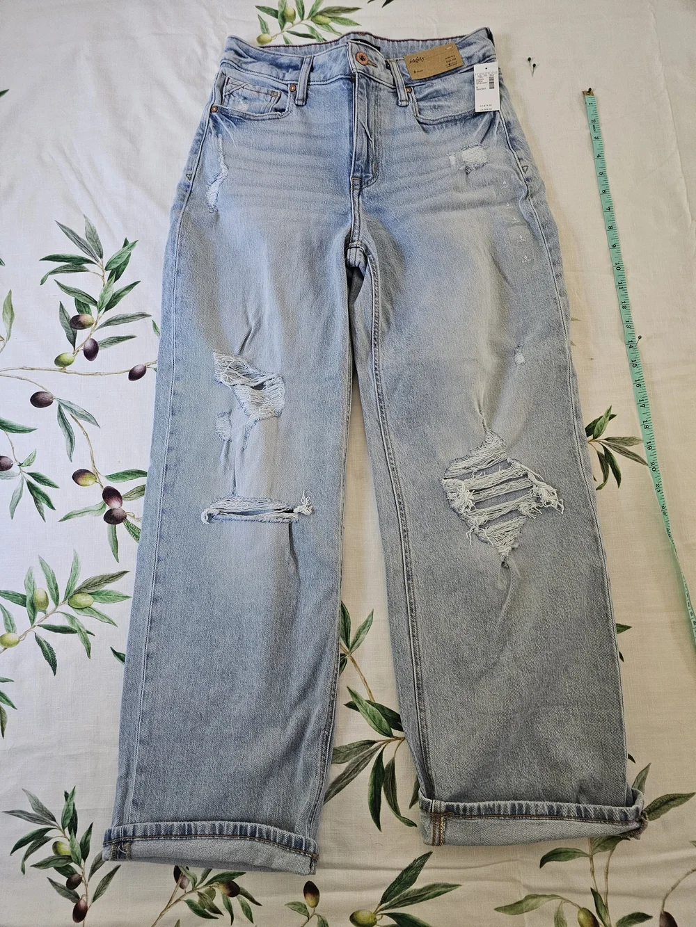 edgley NWT Light Blue Distressed Women’s Wide-Leg Jeans
